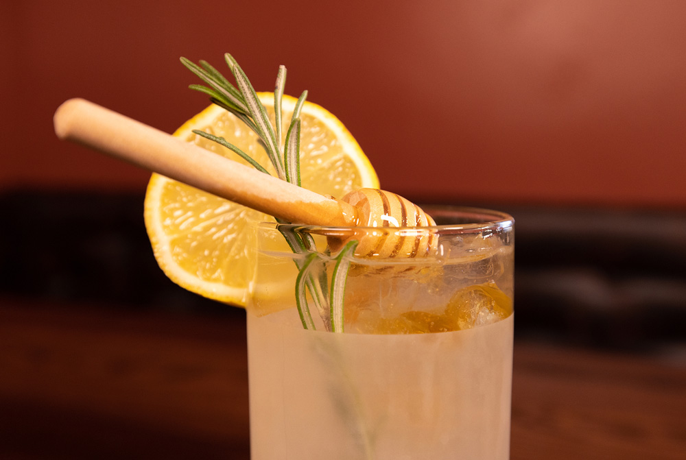 cocktail Drink cocktail with orange and honey