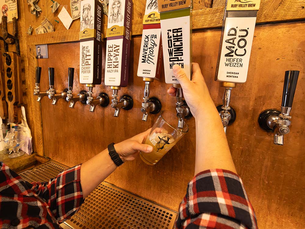 Ruby-Valley-Brewing-Sheridan_Credit-Sarah-Bolt-Tempest-Technologies Serving beer on tap at Ruby Valley Brewing